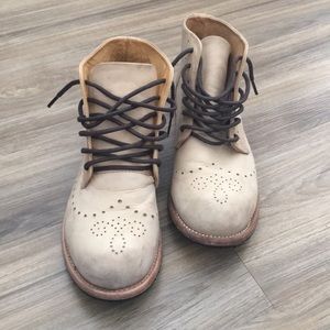 Bed Stu Women’s Ankle Boots sz 8